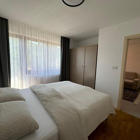 Apartmani Bare ヤイツェ エクステリア 写真
