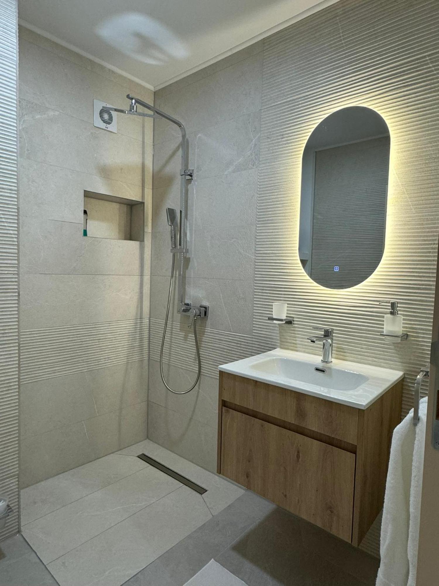 Apartmani Bare ヤイツェ エクステリア 写真